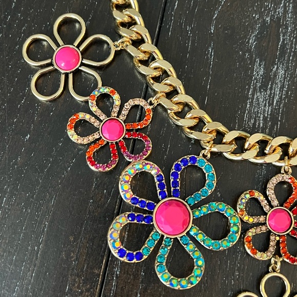 Betsey Johnson Necklace - Picture 6 of 10